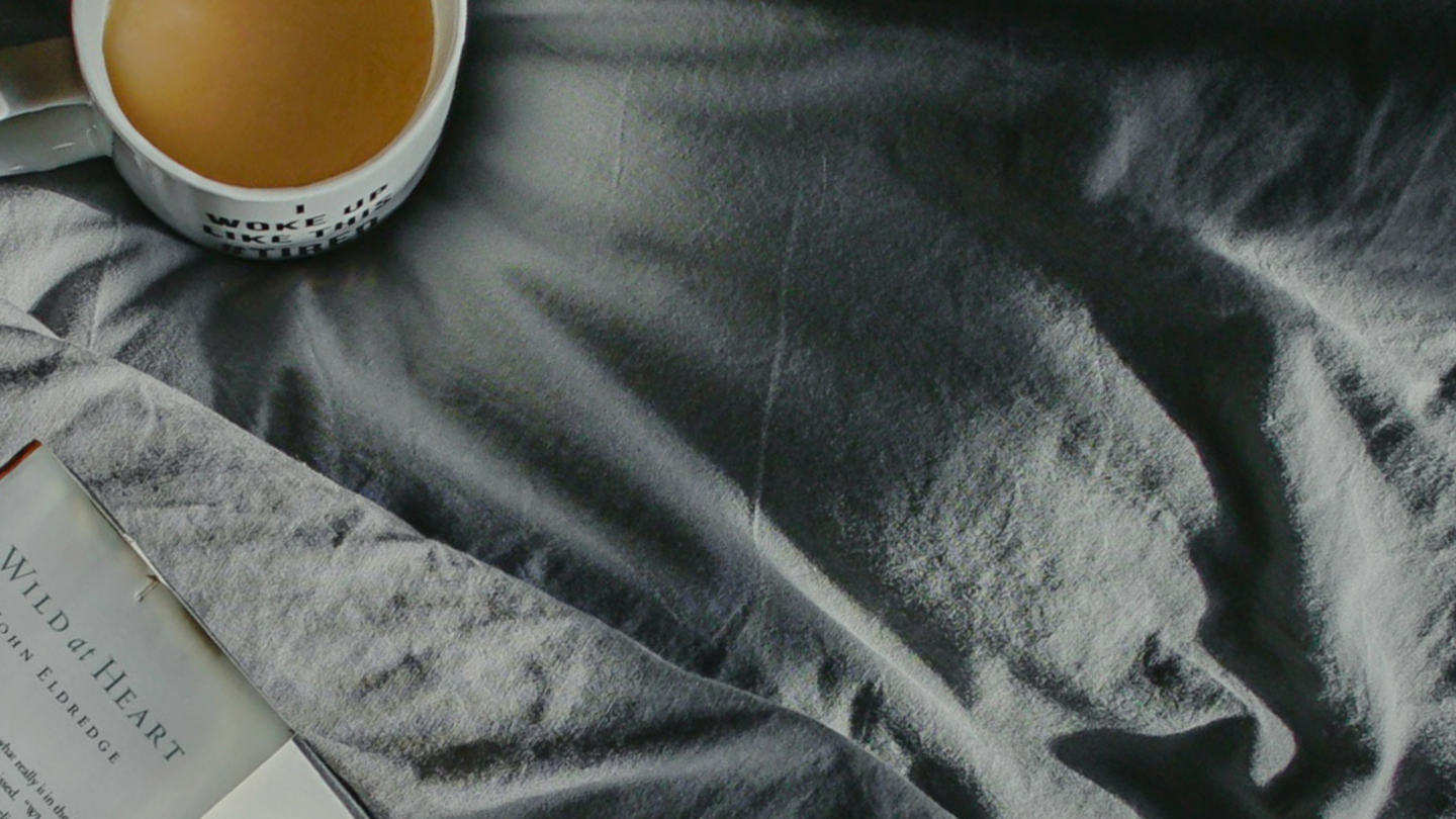 QuietOn 4 comfortable sleep earbuds designed for all‑night wear, helping reduce snoring noise and improve sleep quality.